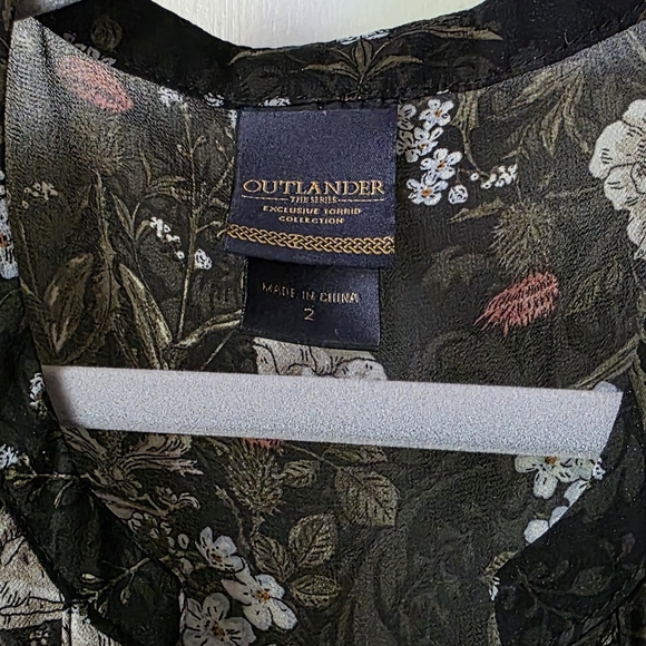 Torrid Outlander Lexie Floral Chiffon Hi-Lo Babydoll Tunic - Picture 7 of 16